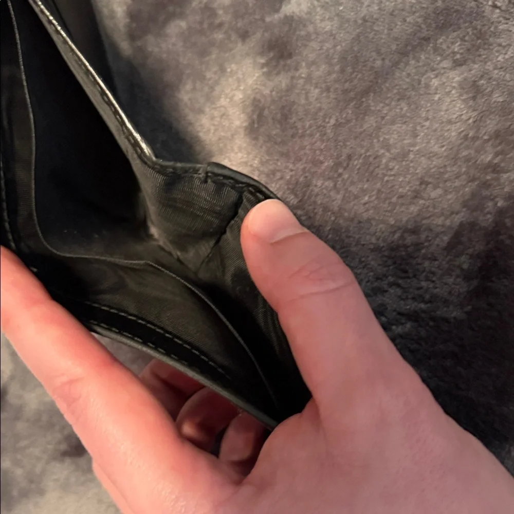 Gucci Black Leather Wallet w/ Kingsnake Motif